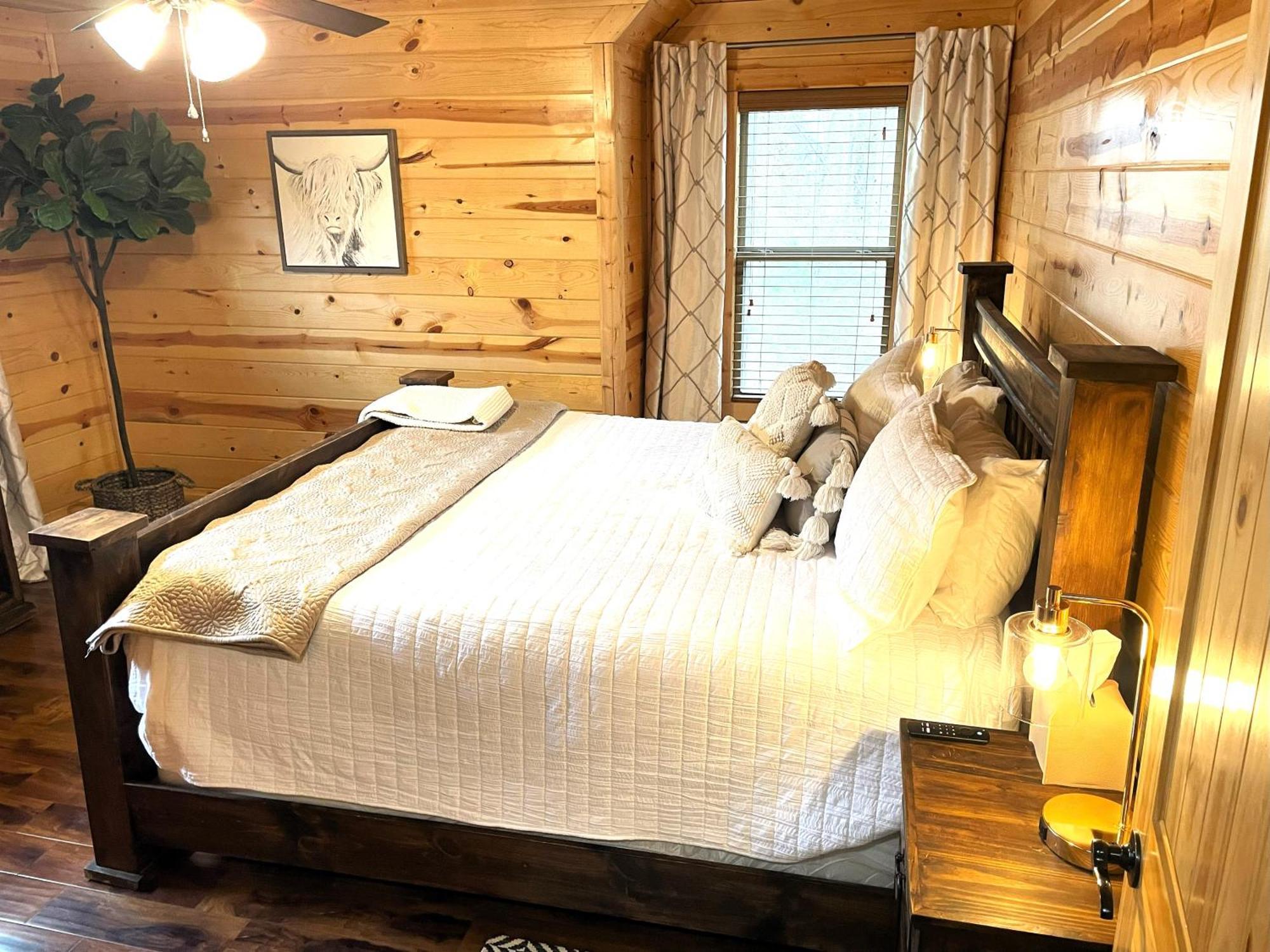 4Br/3Bth Family Cabin With A Hot Tub, Sleeps 14 Broken Bow Ngoại thất bức ảnh