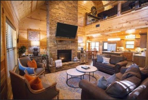 4Br/3Bth Family Cabin With A Hot Tub, Sleeps 14 Broken Bow Ngoại thất bức ảnh